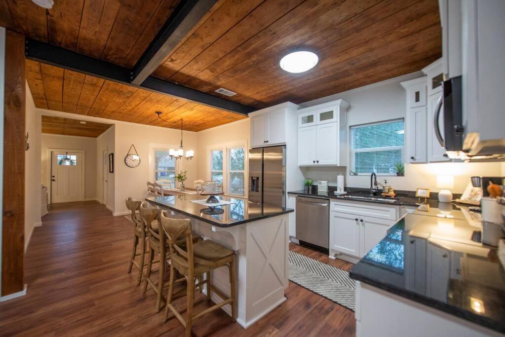 Casa vacanze New-ethel Rose Cottage-5 Min To Magnolia Silos Waco